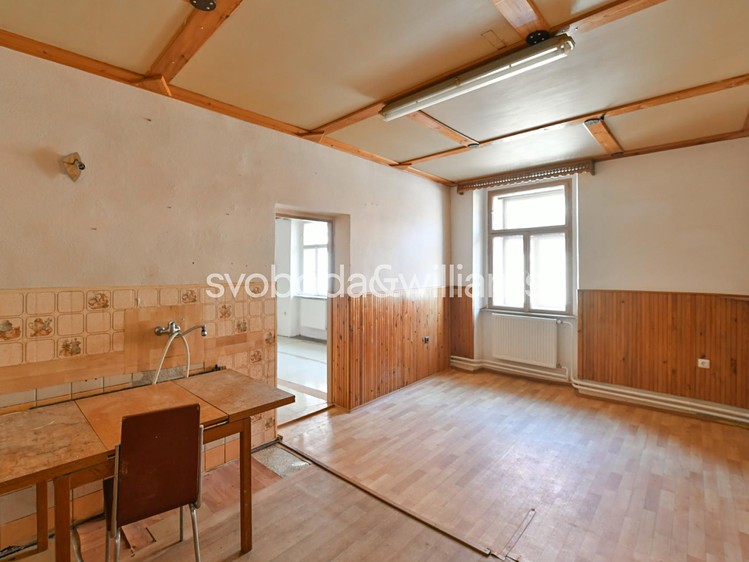 Prodej rodinného domu 850 m², pozemek 331 m² - foto 8