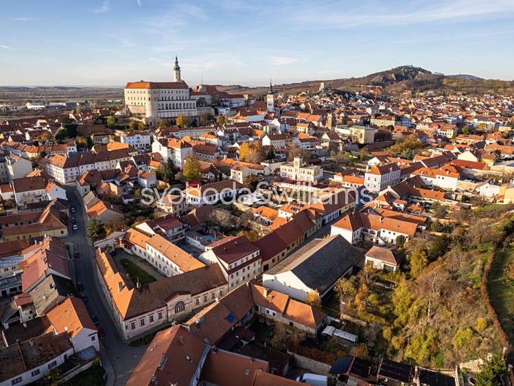 Prodej památky 1 333 m², pozemek 1 804 m² - foto 4
