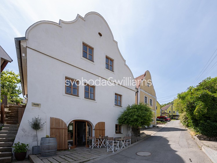 Prodej památky 242 m², pozemek 382 m² - foto 3