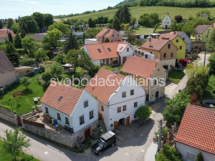 Prodej památky 242 m², pozemek 382 m² - foto 1