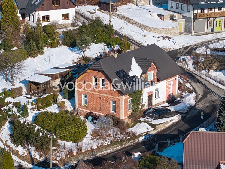 Prodej rodinného domu 350 m², pozemek 1 197 m² - foto 1