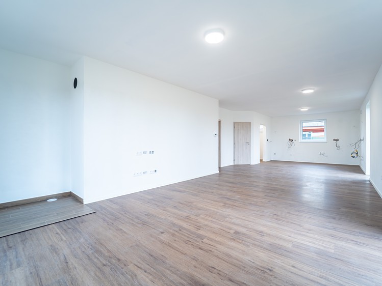 Prodej rodinného domu 215 m², pozemek 1 007 m² - foto 8