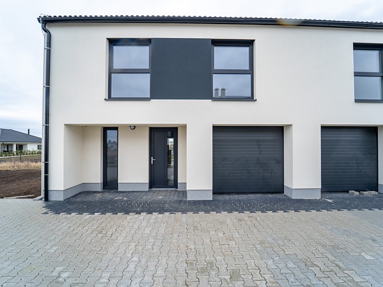 Prodej rodinného domu 149 m², pozemek 691 m² - foto 4