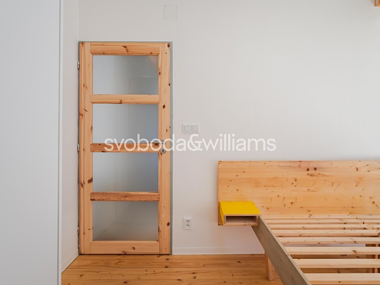 Prodej rodinného domu 174 m², pozemek 673 m² - foto 8