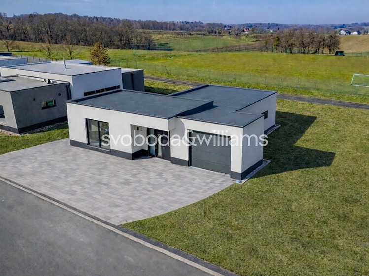 Prodej rodinného domu 145 m², pozemek 740 m² - foto 8