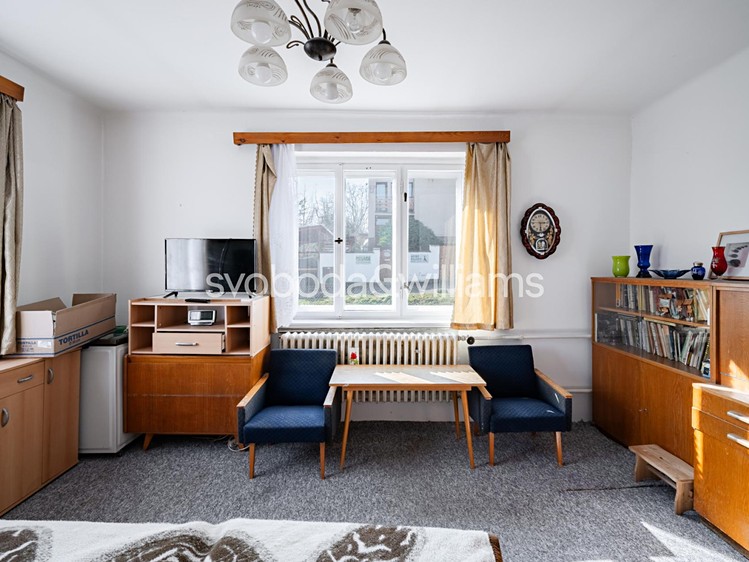 Prodej rodinného domu 440 m², pozemek 732 m² - foto 7