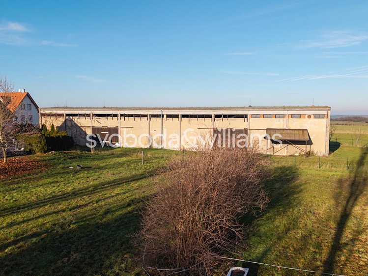 Prodej rodinného domu 447 m², pozemek 2 412 m² - foto 5