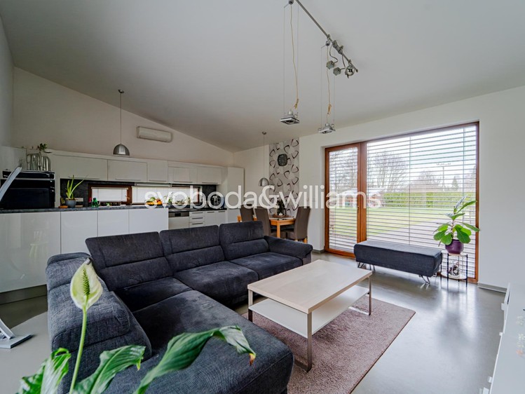 Prodej rodinného domu 108 m², pozemek 2 014 m² - foto 3