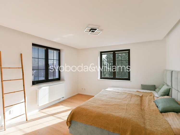 Prodej  rodinného domu 160 m², pozemek 1 061 m² - foto 6