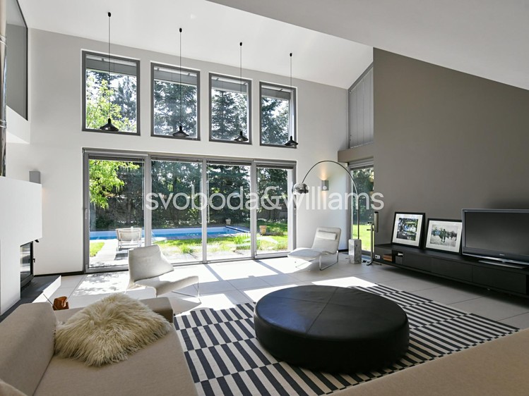 Prodej rodinného domu 338 m², pozemek 1 564 m² - foto 4