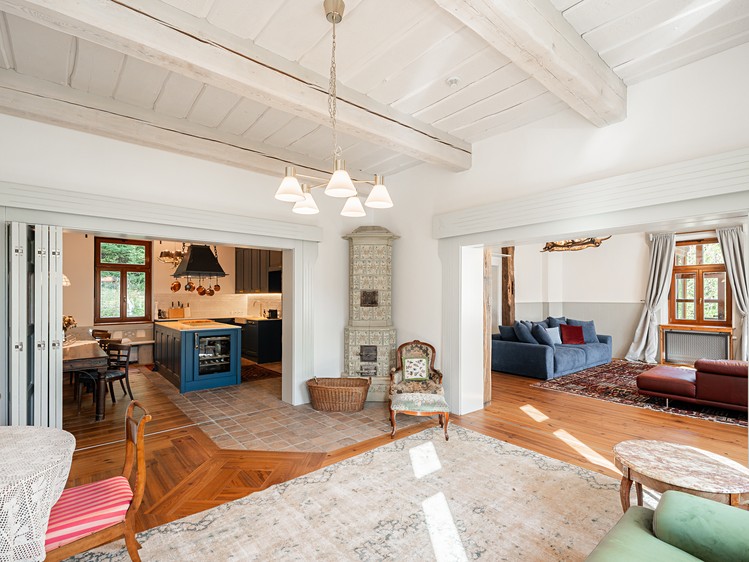 Prodej rodinného domu 350 m², pozemek 3 559 m² - foto 2