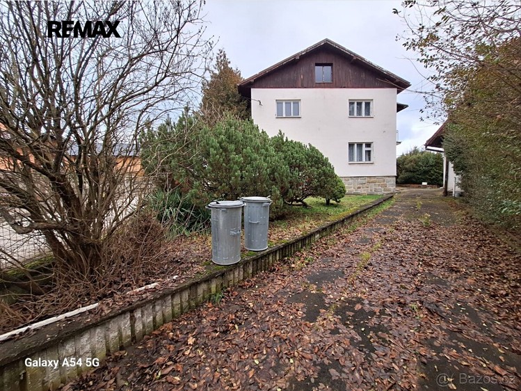 Prodej rodinného domu 187 m², pozemek 969 m² - foto 1