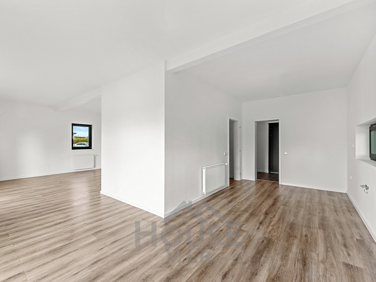 Prodej rodinného domu 136 m², pozemek 1 004 m² - foto 4