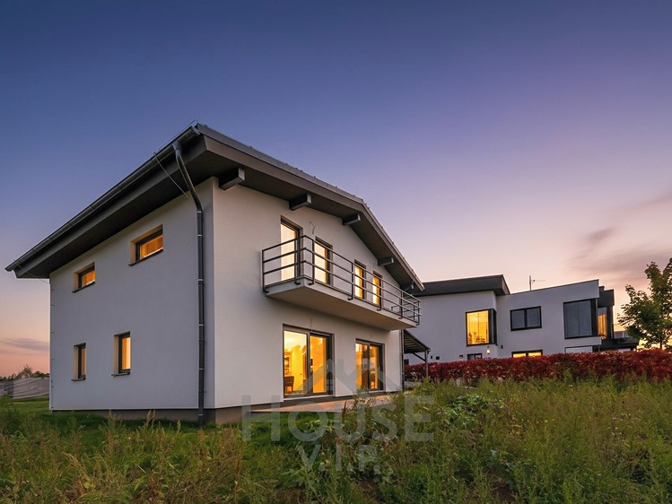 Prodej rodinného domu 136 m², pozemek 1 004 m² - foto 1