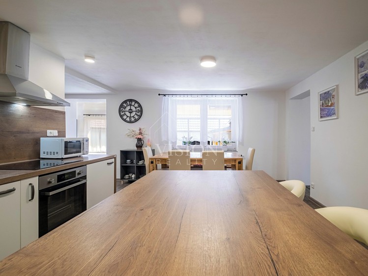 Prodej rodinného domu 150 m², pozemek 599 m² - foto 4