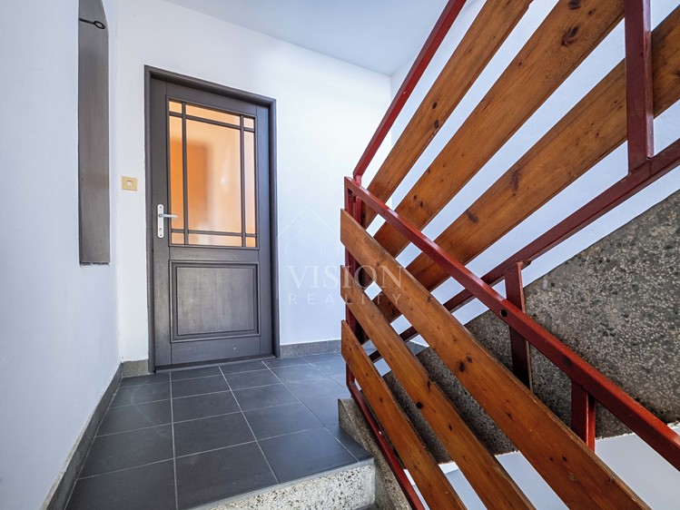 Prodej rodinného domu 320 m², pozemek 754 m² - foto 8