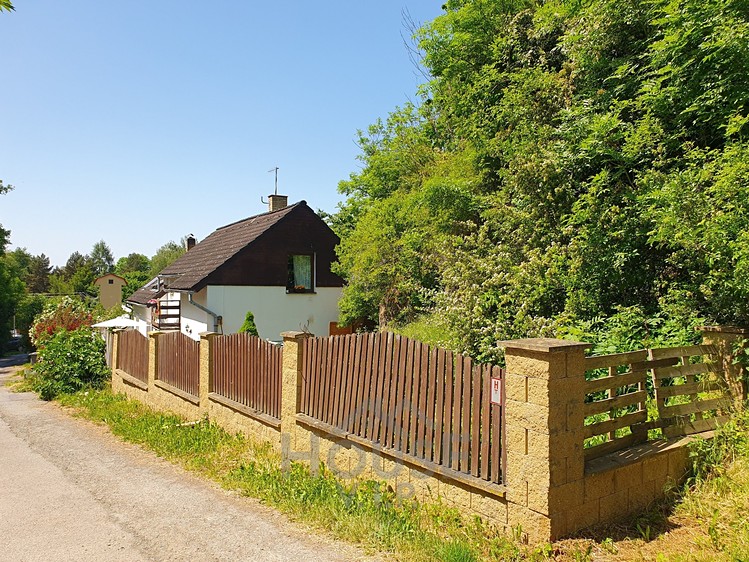 Prodej rodinného domu 206 m², pozemek 420 m² - foto 2