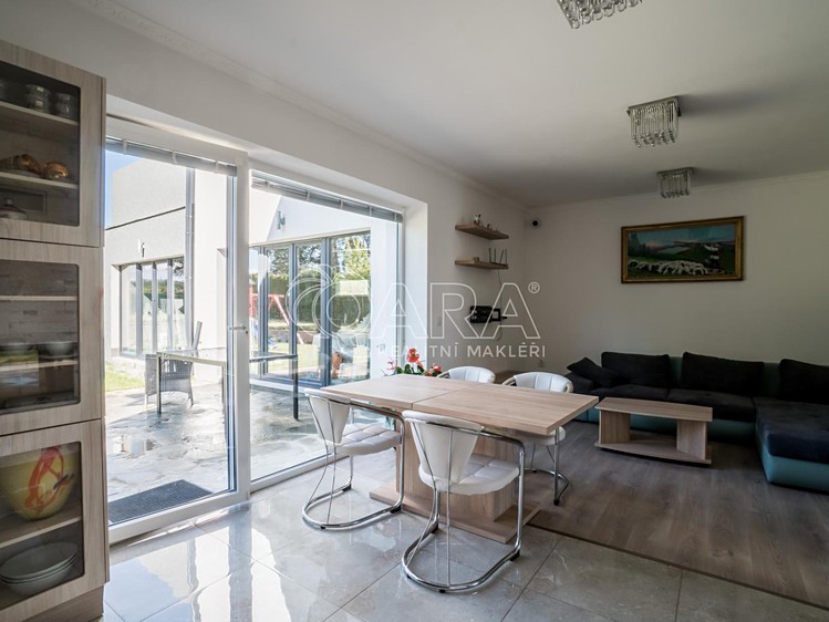 Prodej vícegeneračního domu 486 m², pozemek 1 248 m² - foto 7