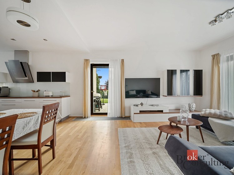 Prodej rodinného domu 154 m², pozemek 646 m² - foto 3