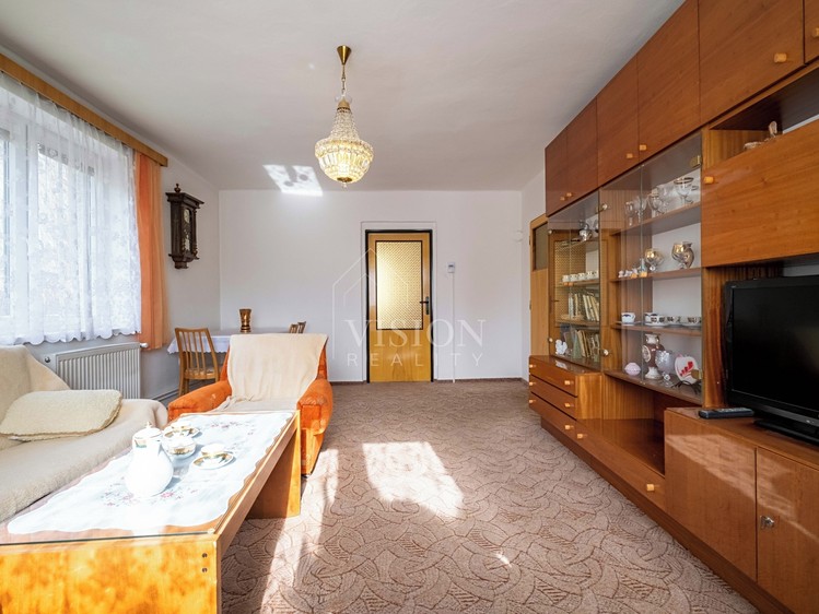 Prodej rodinného domu 136 m², pozemek 763 m² - foto 2
