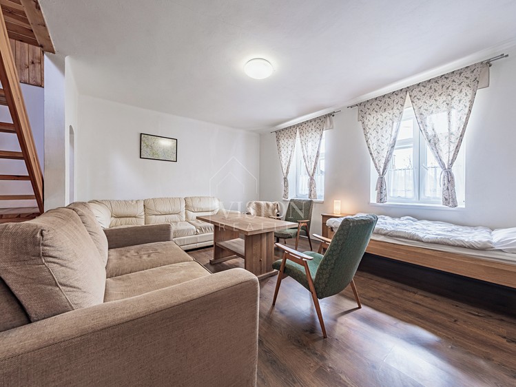Prodej rodinného domu 248 m², pozemek 821 m² - foto 8