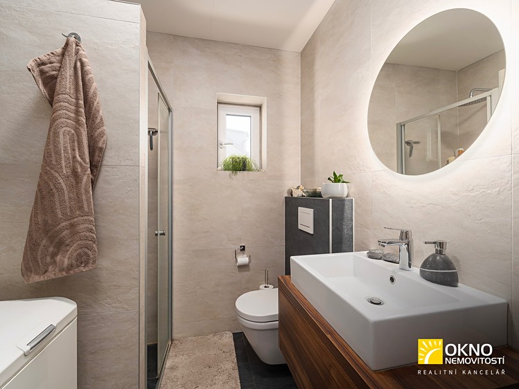 Prodej rodinného domu 185 m², pozemek 618 m² - foto 6