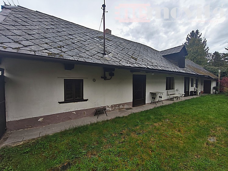 Prodej rodinného domu 97 m², pozemek 894 m² - foto 1
