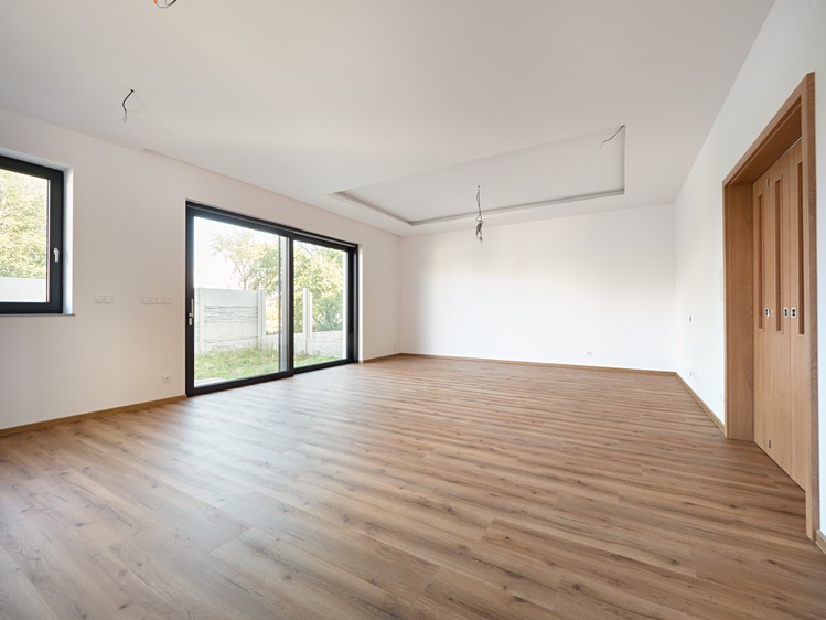 Prodej rodinného domu 191 m², pozemek 381 m² - foto 4
