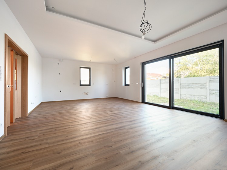 Prodej rodinného domu 191 m², pozemek 381 m² - foto 3