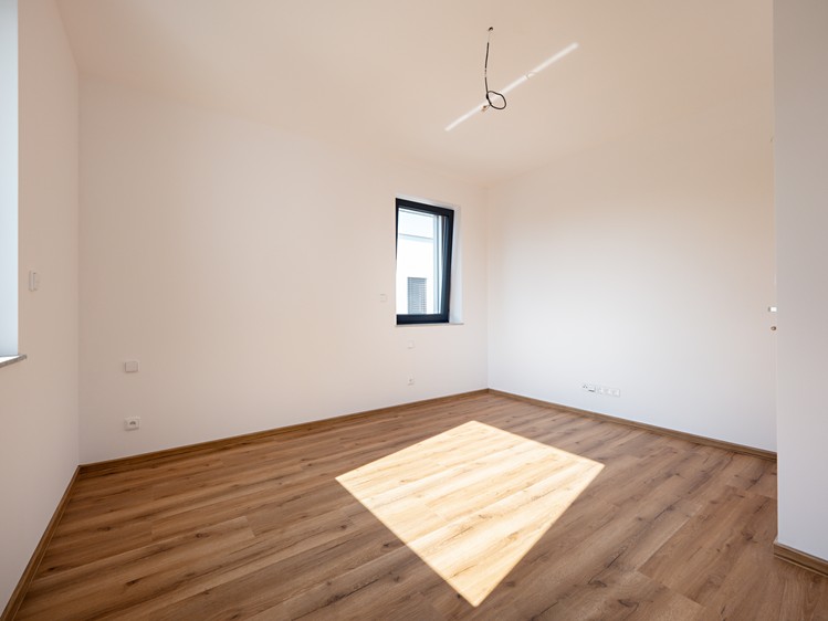 Prodej rodinného domu 191 m², pozemek 381 m² - foto 7