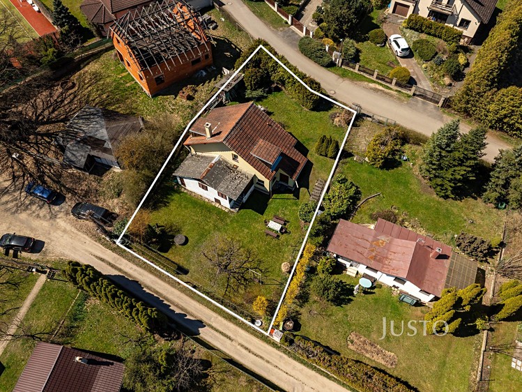 Prodej rodinného domu 98 m², pozemek 625 m² - foto 2