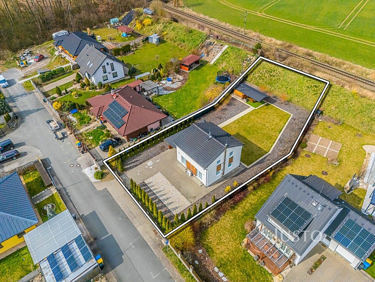 Prodej rodinného domu 117 m², pozemek 1 389 m² - foto 3