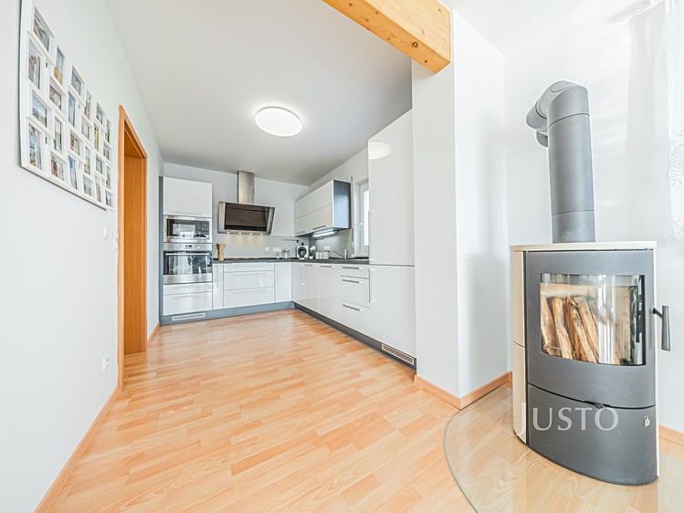 Prodej rodinného domu 117 m², pozemek 1 389 m² - foto 8