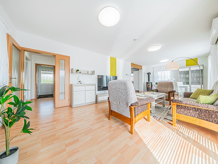 Prodej rodinného domu 117 m², pozemek 1 389 m² - foto 6