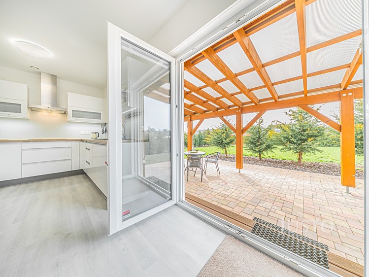 Prodej rodinného domu 83 m², pozemek 1 180 m² - foto 6