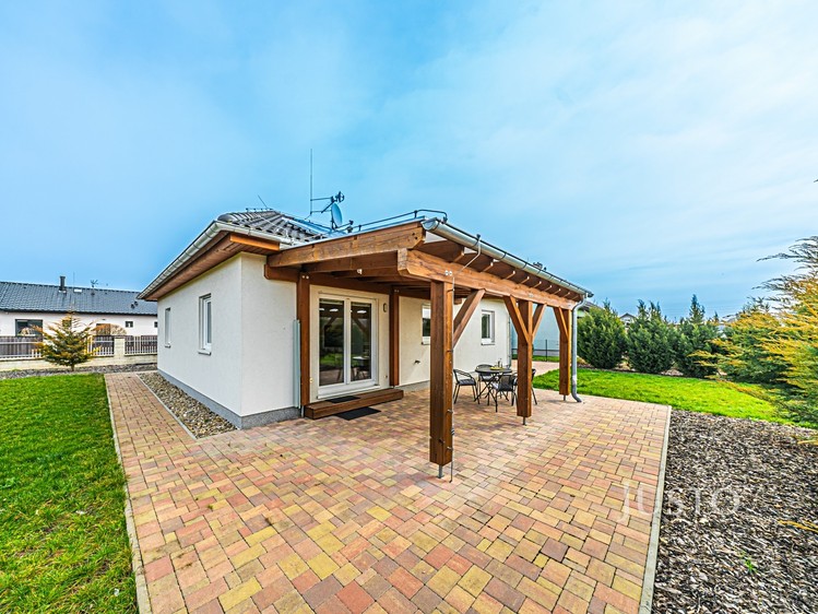 Prodej rodinného domu 83 m², pozemek 1 180 m² - foto 8