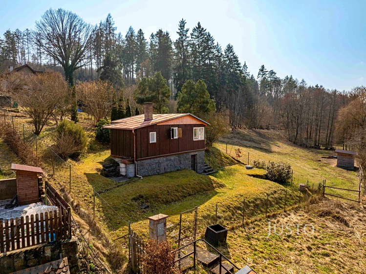 Prodej chaty 37 m², pozemek 574 m² - foto 1