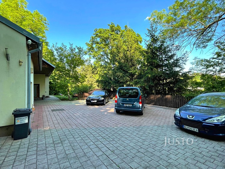Prodej rodinného domu 250 m², pozemek 1 168 m² - foto 5