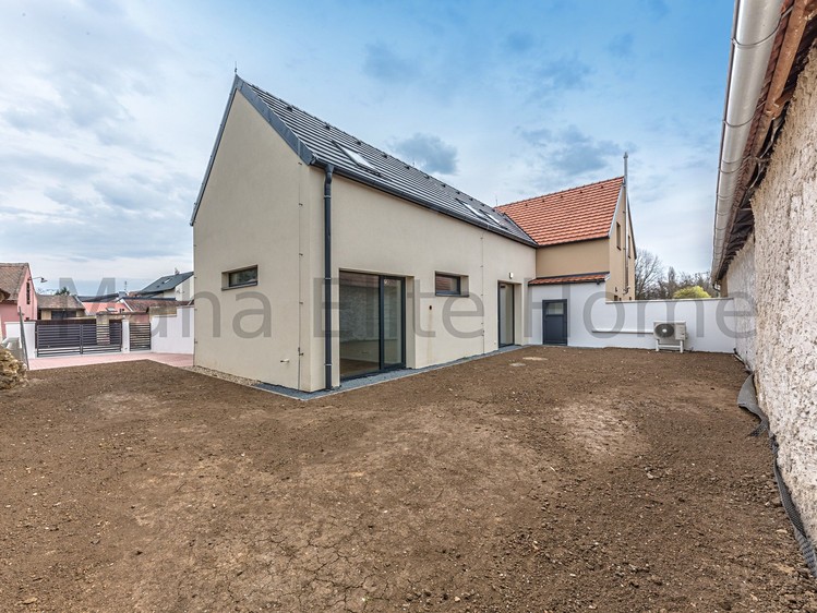 Prodej rodinného domu 115 m², pozemek 200 m² - foto 2