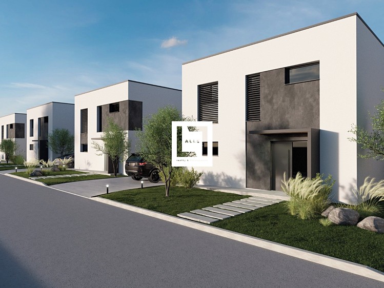 Prodej rodinného domu 205 m², pozemek 440 m² - foto 2