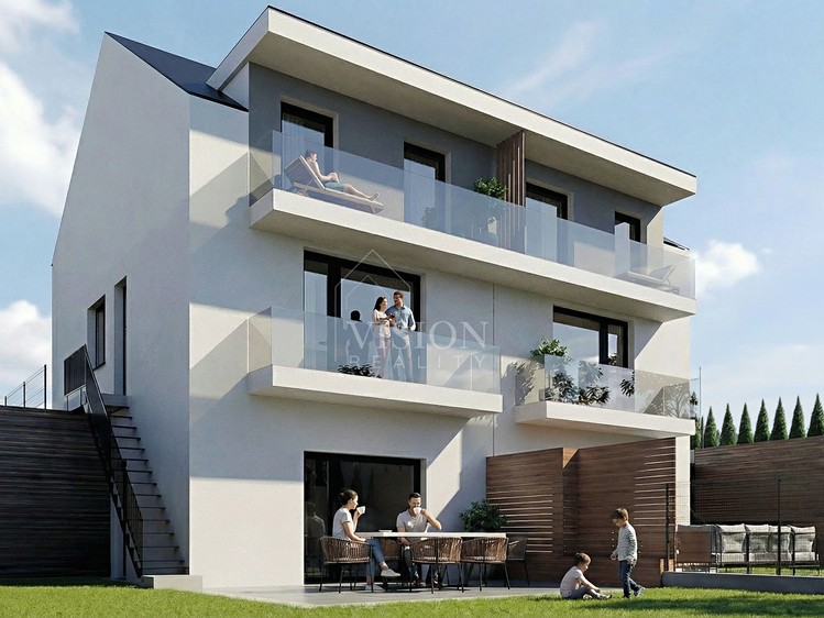 Prodej vícegeneračního domu 207 m², pozemek 401 m² - foto 1