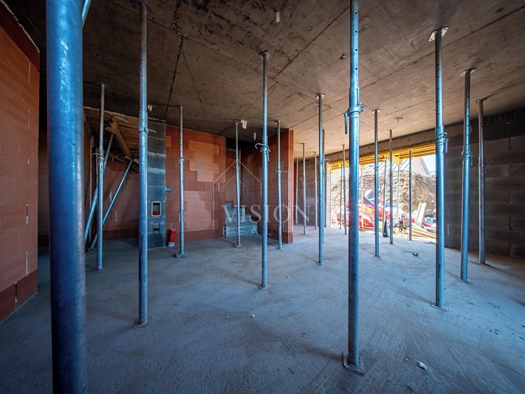 Prodej vícegeneračního domu 207 m², pozemek 401 m² - foto 4