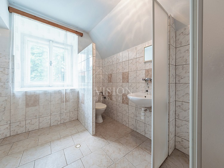 Prodej rodinného domu 200 m², pozemek 762 m² - foto 7