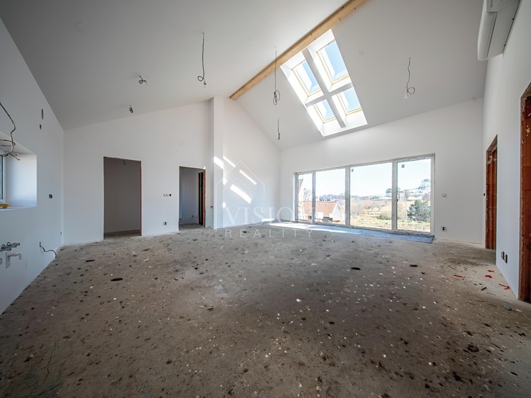 Prodej rodinného domu 147 m², pozemek 1 304 m² - foto 5