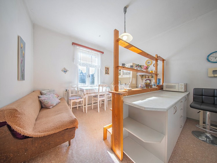 Prodej rodinného domu 117 m², pozemek 1 348 m² - foto 5