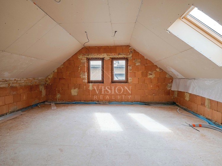 Prodej rodinného domu 134 m², pozemek 93 m² - foto 3