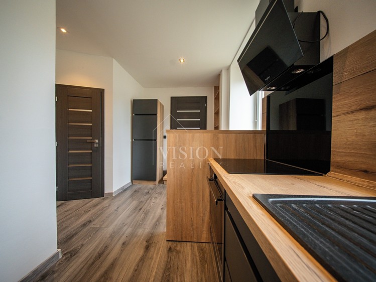 Prodej vícegeneračního domu 285 m², pozemek 339 m² - foto 3