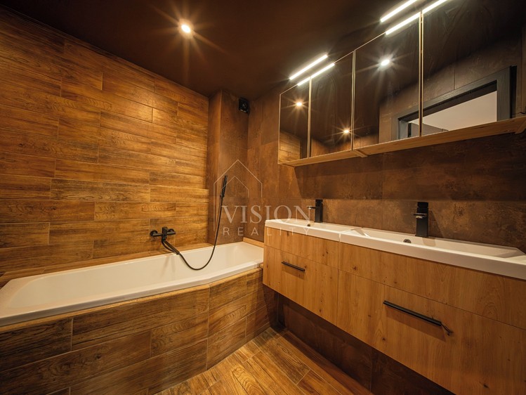 Prodej vícegeneračního domu 285 m², pozemek 339 m² - foto 7