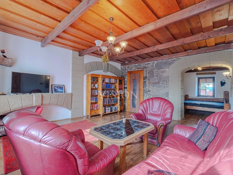 Prodej rodinného domu 130 m², pozemek 901 m² - foto 4