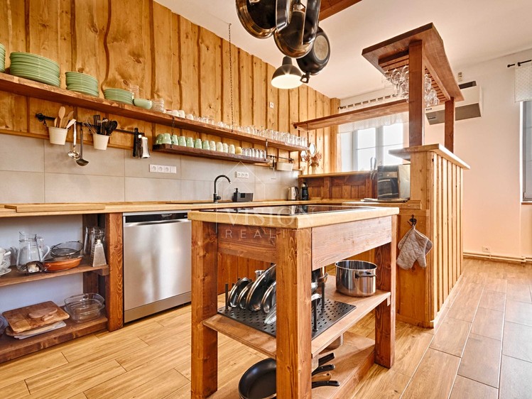 Prodej rodinného domu 509 m², pozemek 749 m² - foto 8